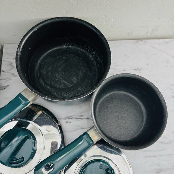 T-fal Blue Non Stick Pots And Pans Bundle Of 4 (4 Pans 2 Lids) - Picture 4 of 10